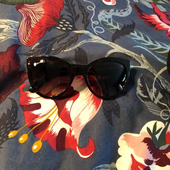 Chanel Pantos tortoiseshell cat eye Sunglasses main image 8